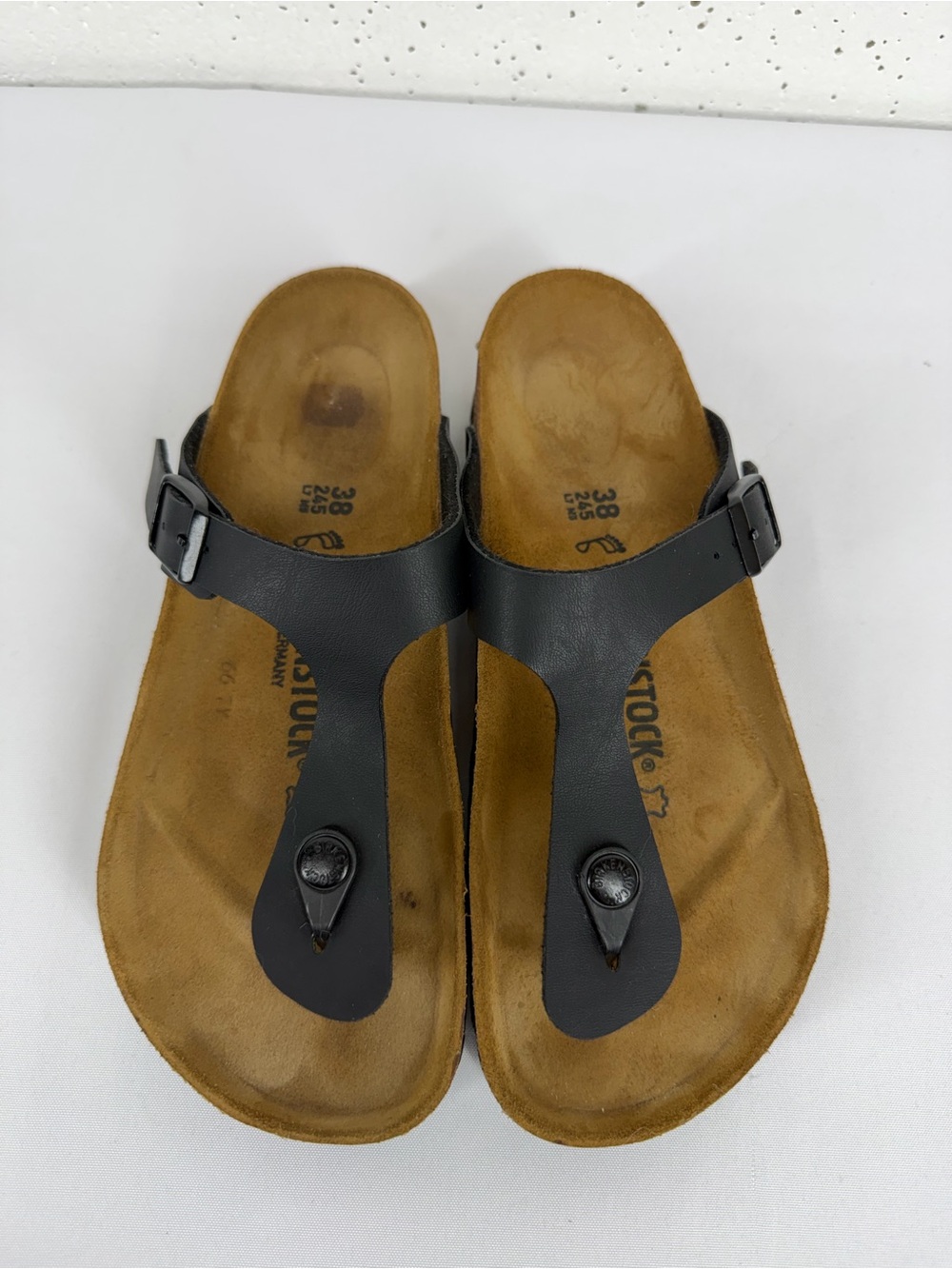 Birkenstock Women’s size 38 / 7 Gizeh Black Thong Sandals - Picture 2 of 13